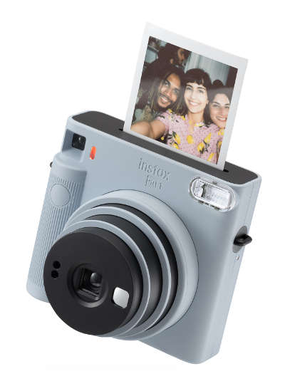 instax sq1 sofortbildkamera blue with instant photo
